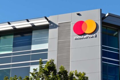 Mastercard and JPMorgan Revolutionize B2B Payments with Blockchain API